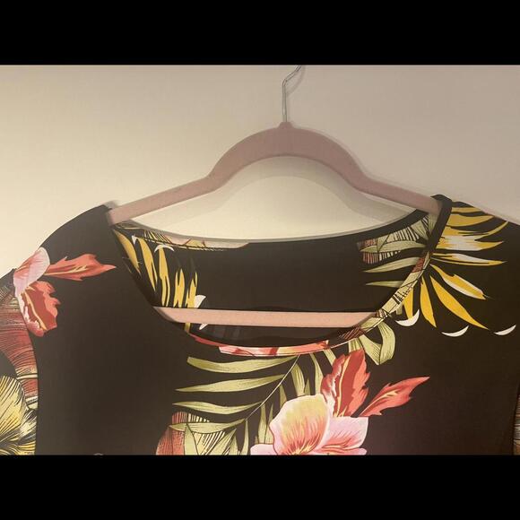 Shein Two Piece, top and skirt - Picture 6 of 7